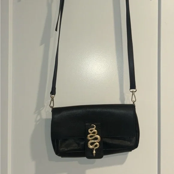 House of Harlow 1960 Designer Black Leather Designer Purse w Gold Snake Detail - Picture 6 of 9
